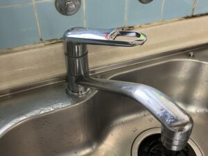 愛知キッチン取付け隊　浄水器一体水栓の取替　施工前